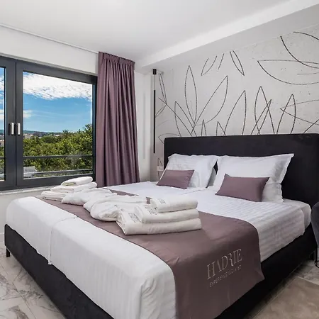 In With House Sea View Διαμέρισμα