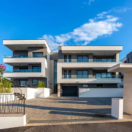 In With House Sea View
