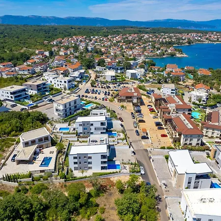 Διαμέρισμα In With House Sea View